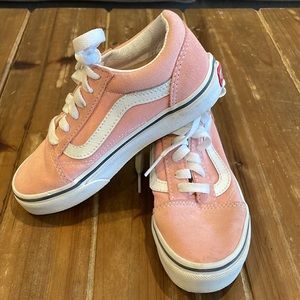 Girls Pink Suede Old Skool Vans